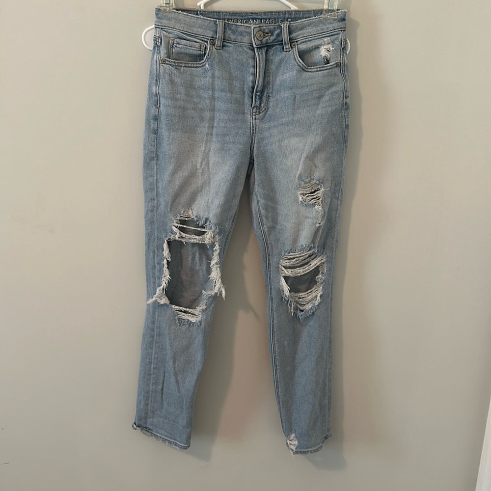 American Eagle light wash stretch straight leg jeans